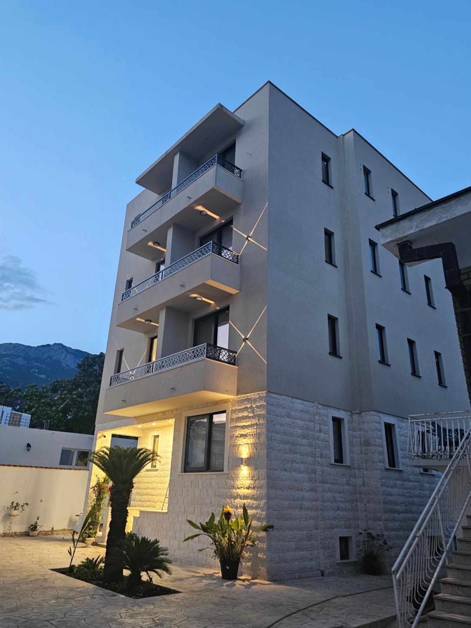 La Vida Apartments บุดวา ภายนอก รูปภาพ