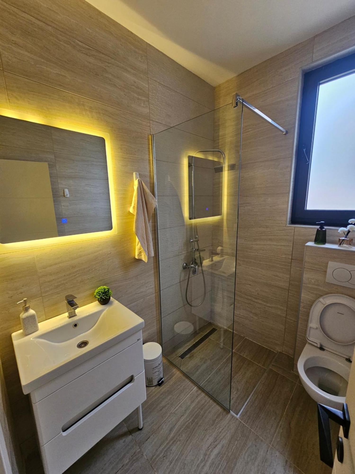 La Vida Apartments บุดวา ภายนอก รูปภาพ