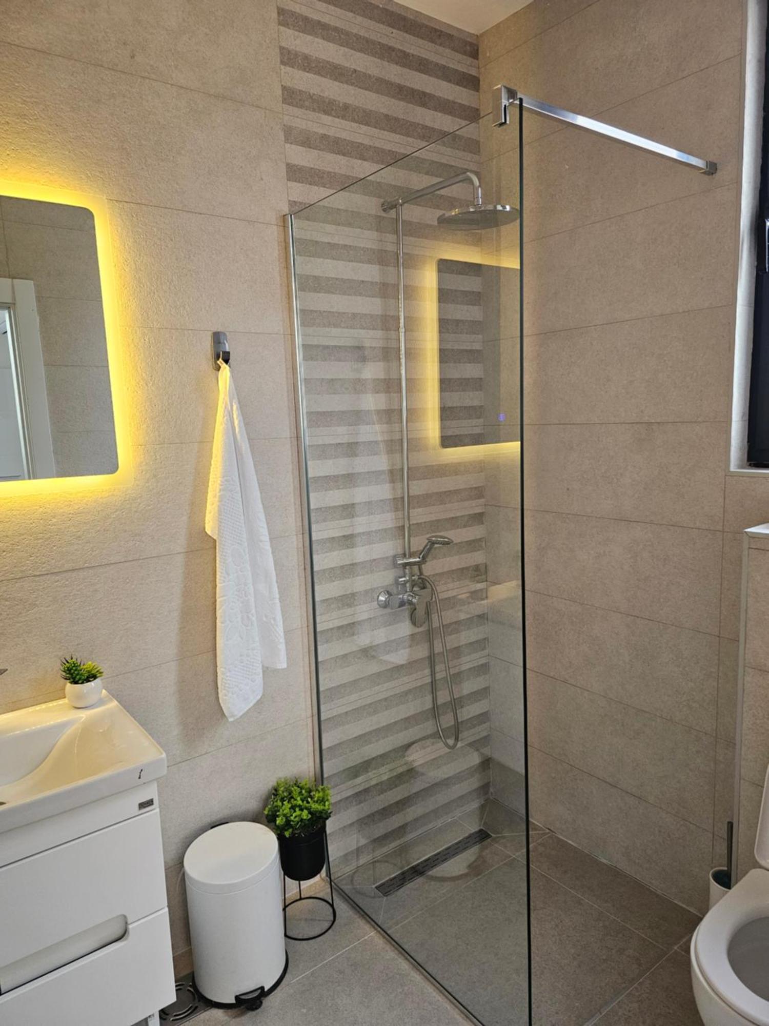 La Vida Apartments บุดวา ภายนอก รูปภาพ